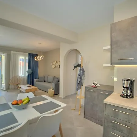 Apartment Corali Andros *