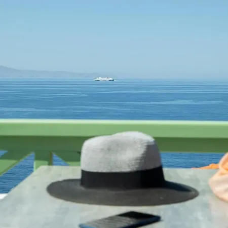 Corali Andros Apartment